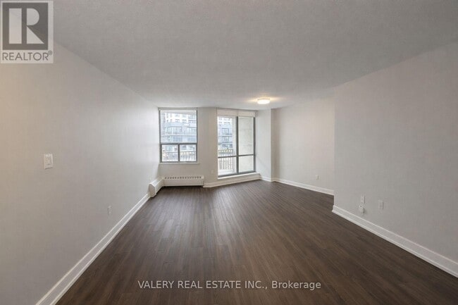 Photo - 75 Eastdale Ave Unit 407