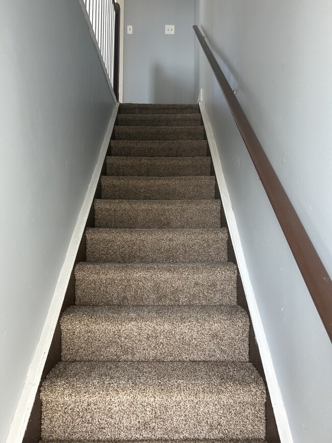 Photo - 831 Kirkwood St