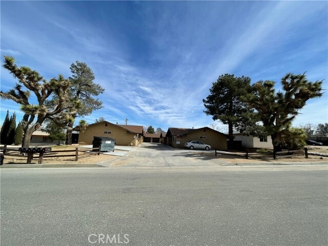 Photo - 7467 Bannock Trail Unidad 3