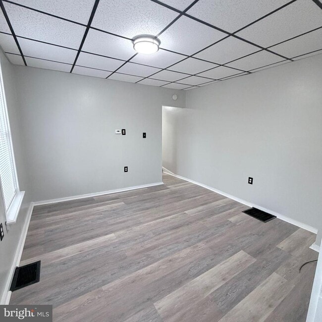 Photo - 980 Scotland Ave Unit DOWNSTAIRS