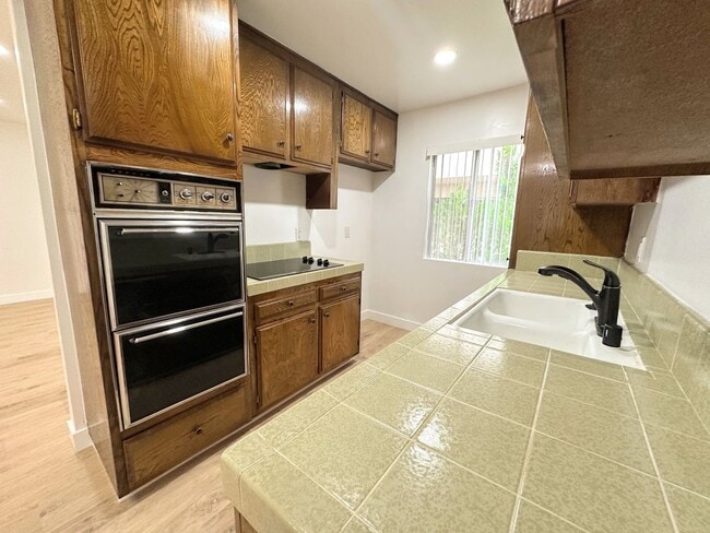 Photo - Old School Cool - 1bd/1ba unit in Sherman ... Unidad 113