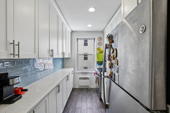 Photo - 8450 JFK Blvd E