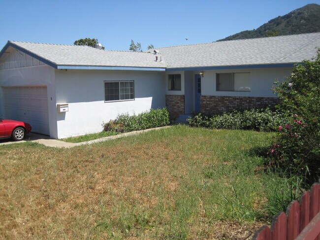 Photo - 4 bed 3 baths! House ideally located close to campus, shopping, Bishop Peak