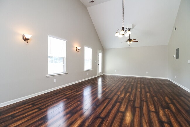 597 Butternut Trce