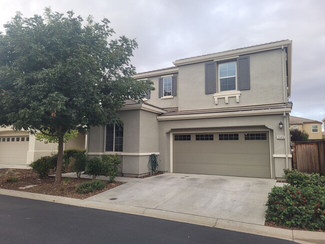 Woodcreek Oaks area home in Oakbriar gated... - Woodcreek Oaks area home in Oakbriar gated...