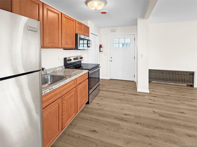 Photo - 4332 Albany Post Rd