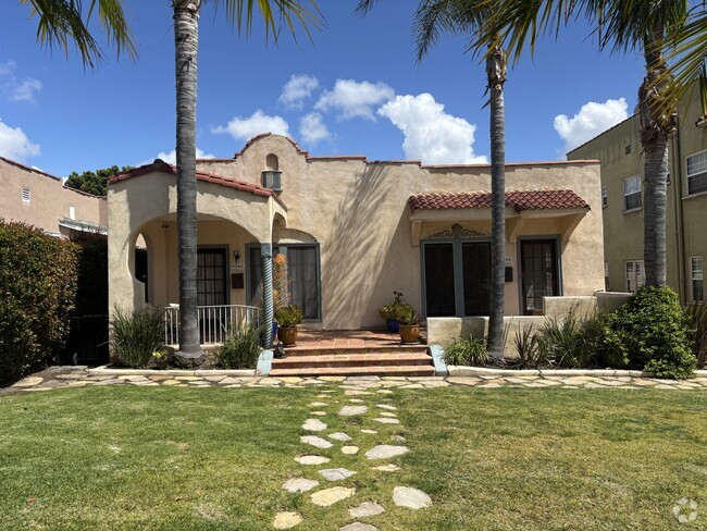 Building Photo - 1248 S Rimpau Blvd Unit 1248 Rental