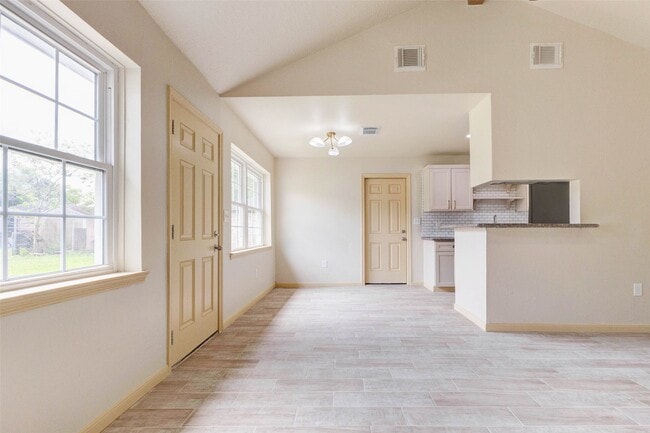 Photo - 5319 Ridgestone St