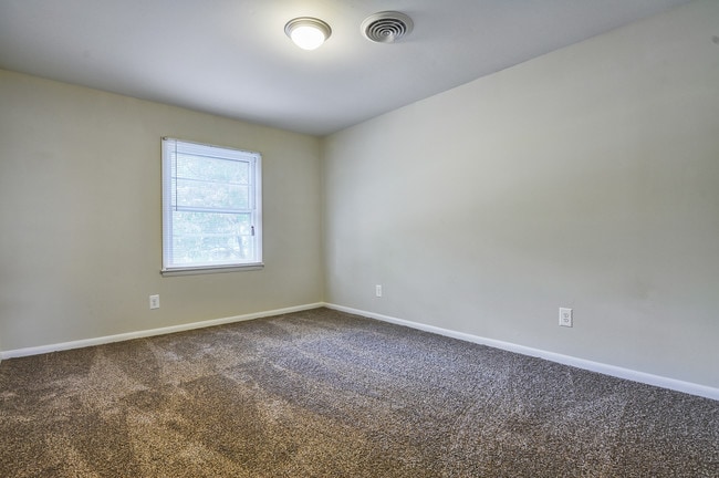 Photo - Lexington Commons