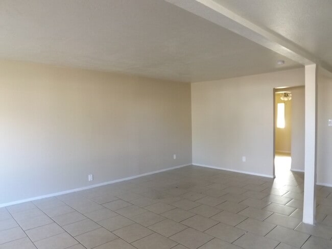 Photo - 5-Bedroom Home In Tempe