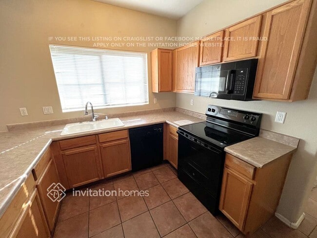 Photo - 6347 W Hilton Ave