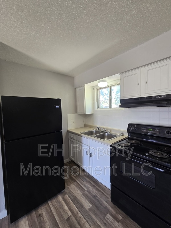 Photo - 1916 S Broadway Unit Apt 44