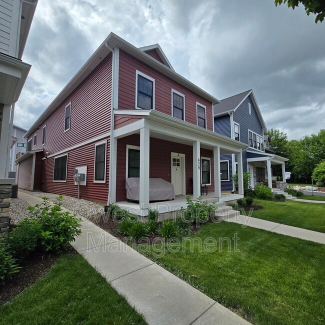 Building Photo - 629 Fairview Ave NE