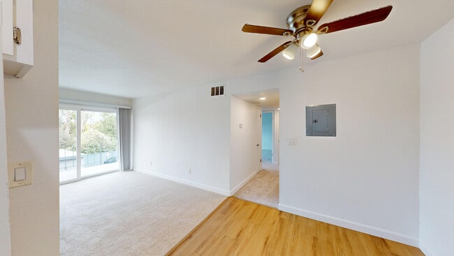 Building Photo - 400 Alameda del Prado Unit 400P