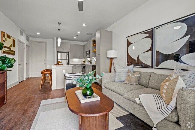 1BR, 1BA - 707SF (A1) - Living Room - Park Hill