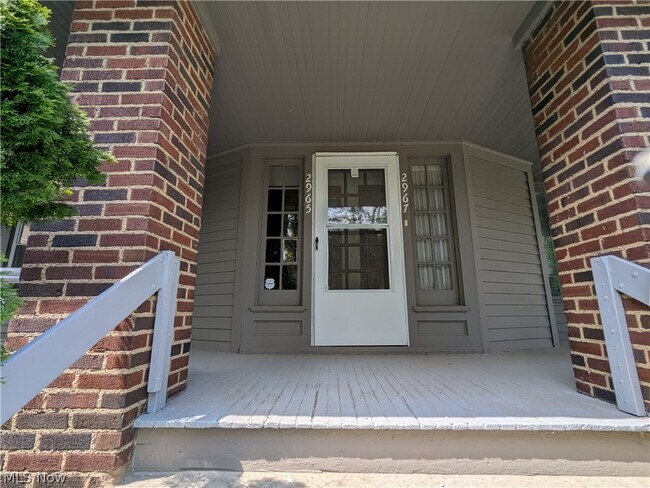 Photo - 2965 E Derbyshire Rd