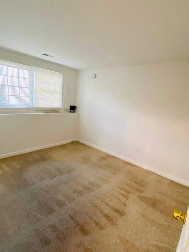 Photo - 3187 Sonia Trl