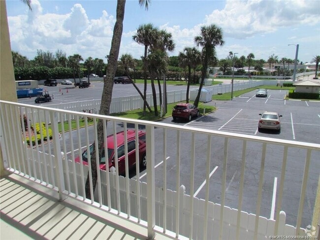 Building Photo - 9800 S Ocean Dr Unit 211 Rental