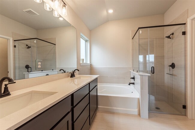 Building Photo - 250 Eagleville Dr Rental