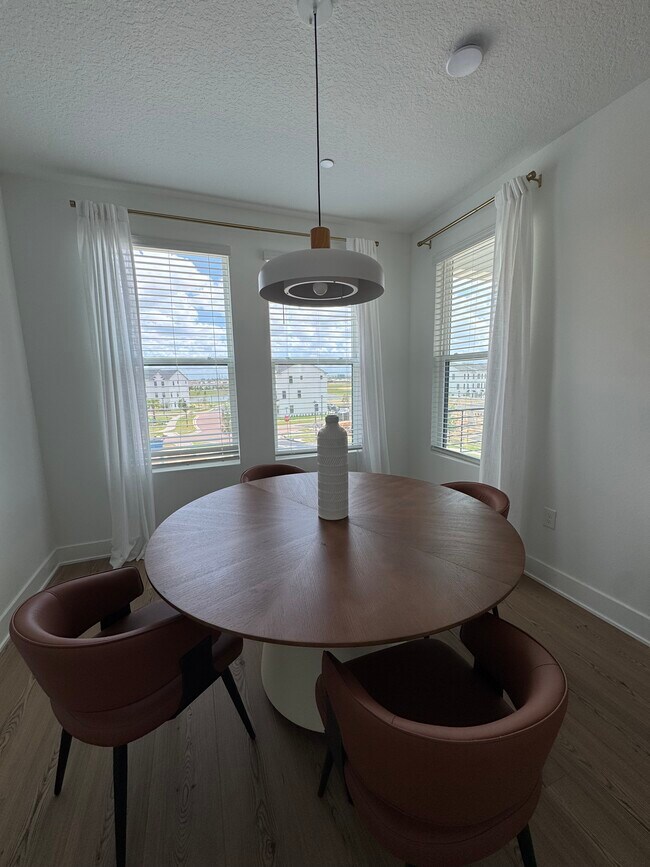 15309 Hamlin Park Dr