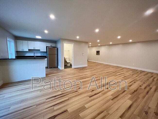 24.5 Crestview St