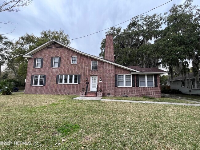 Photo - 3643 Walsh St Rental