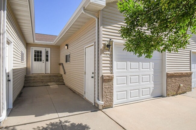Photo - Comfortable 3-Bedroom Condo in Brandon – Available Now!