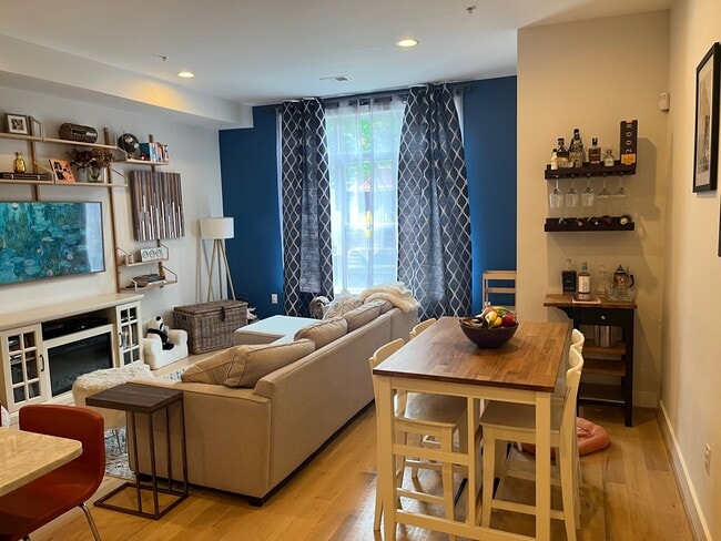 Living Room - 3612 10th St NW Unidad 1