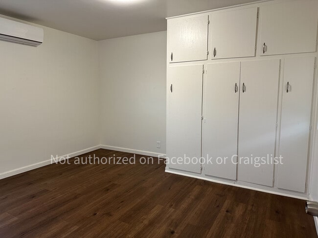 Photo - 4108 Benham Ave