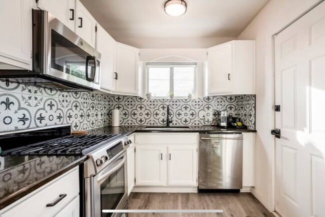 Photo - 1802 E Cypress St