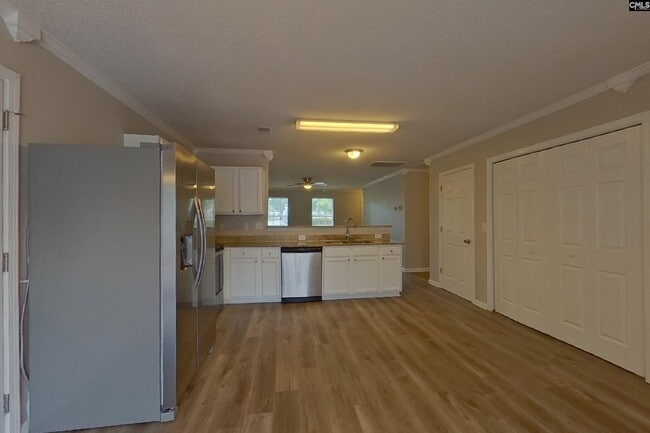 Photo - 61 Bluebead Ct