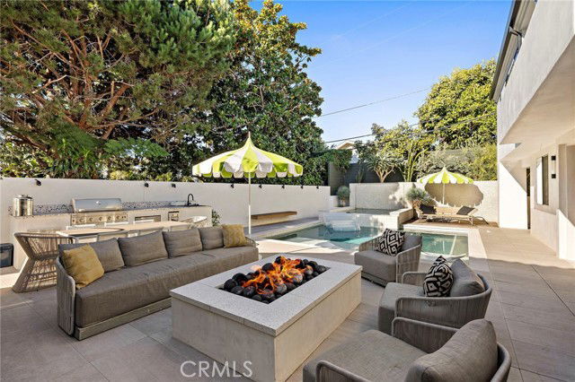 Building Photo - 228 W Avenida Cordoba