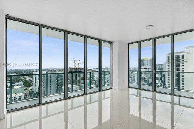 Photo - 1111 SW 1st Ave Condominio