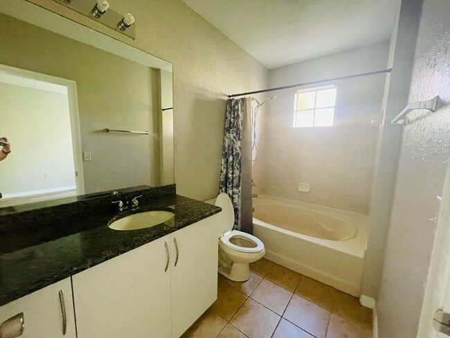 Photo - 152 SW Peacock Blvd Unit 27205