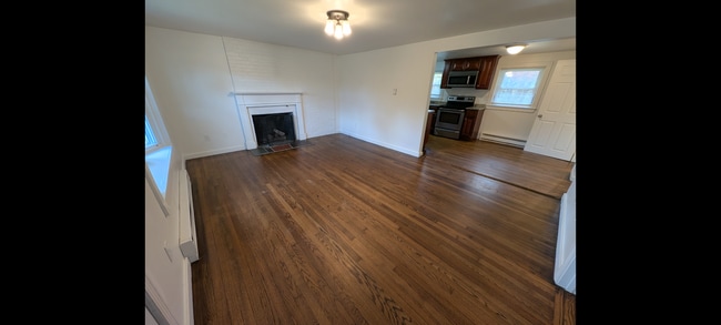 Photo - 28 Harding St