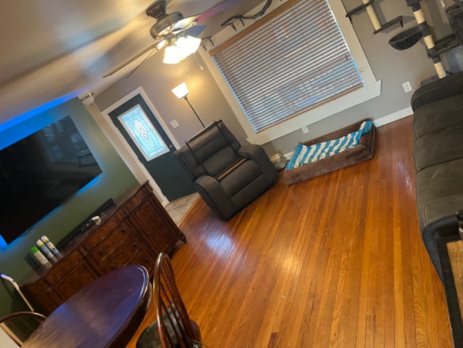 Photo - 110 Maple St