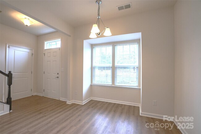 Photo - 9510 Birkwood Ct