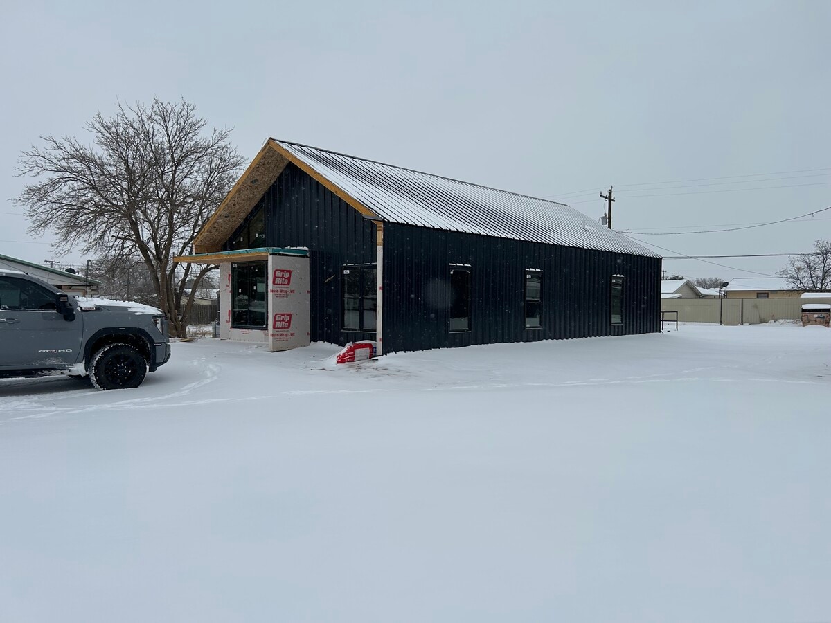 Photo - 809 NW Ave K