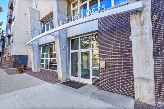 Building Photo - $2,350 - Urban 2 bed 2 bath Condo in Golde... Unit 206