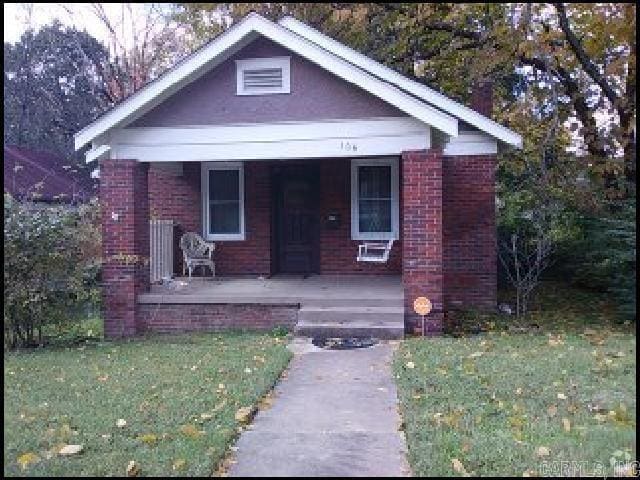 Building Photo - 104 S Valentine St Rental