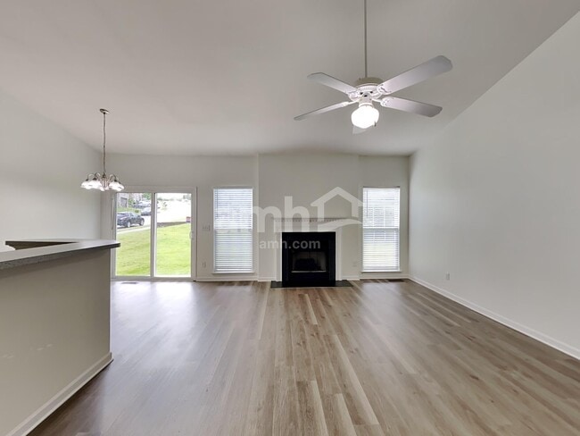 Photo - 1828 Annalee Dr