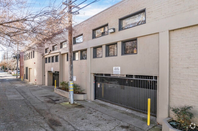 Onsite Parking with Secure Entry - 530 9th St