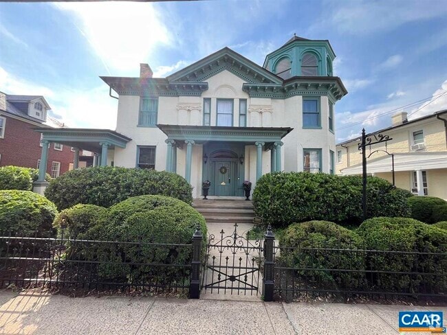 Building Photo - 409 W Park Dr Rental