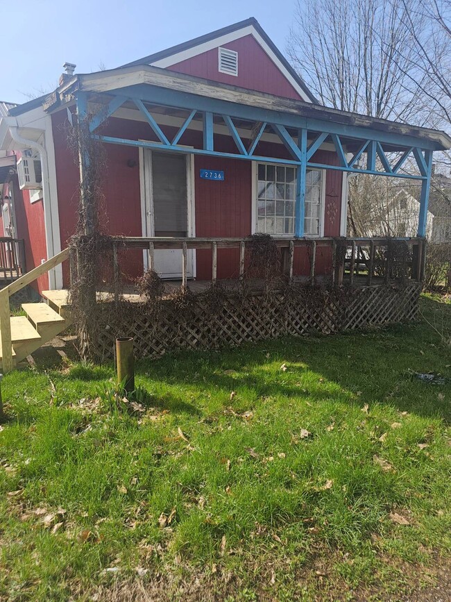 Photo - 2736 Applehill Ave SE