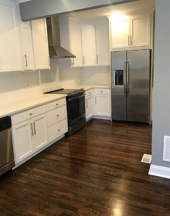 Photo - 1011 W 45th St