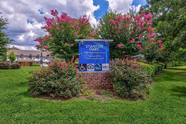 Photo - Stanton Oaks