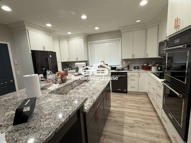 Photo - 115 Craig Way NE