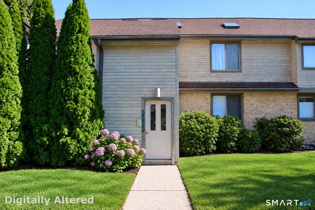2289 Bedford St Unit D5