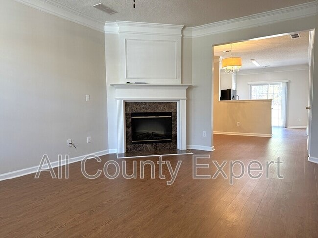 Photo - 383 Weatherstone Pl