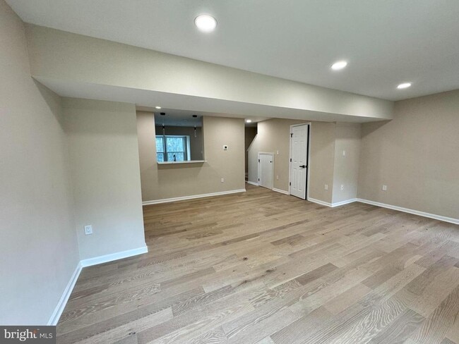 Photo - 8353 Founders Woods Way Apartamento Unidad 5A